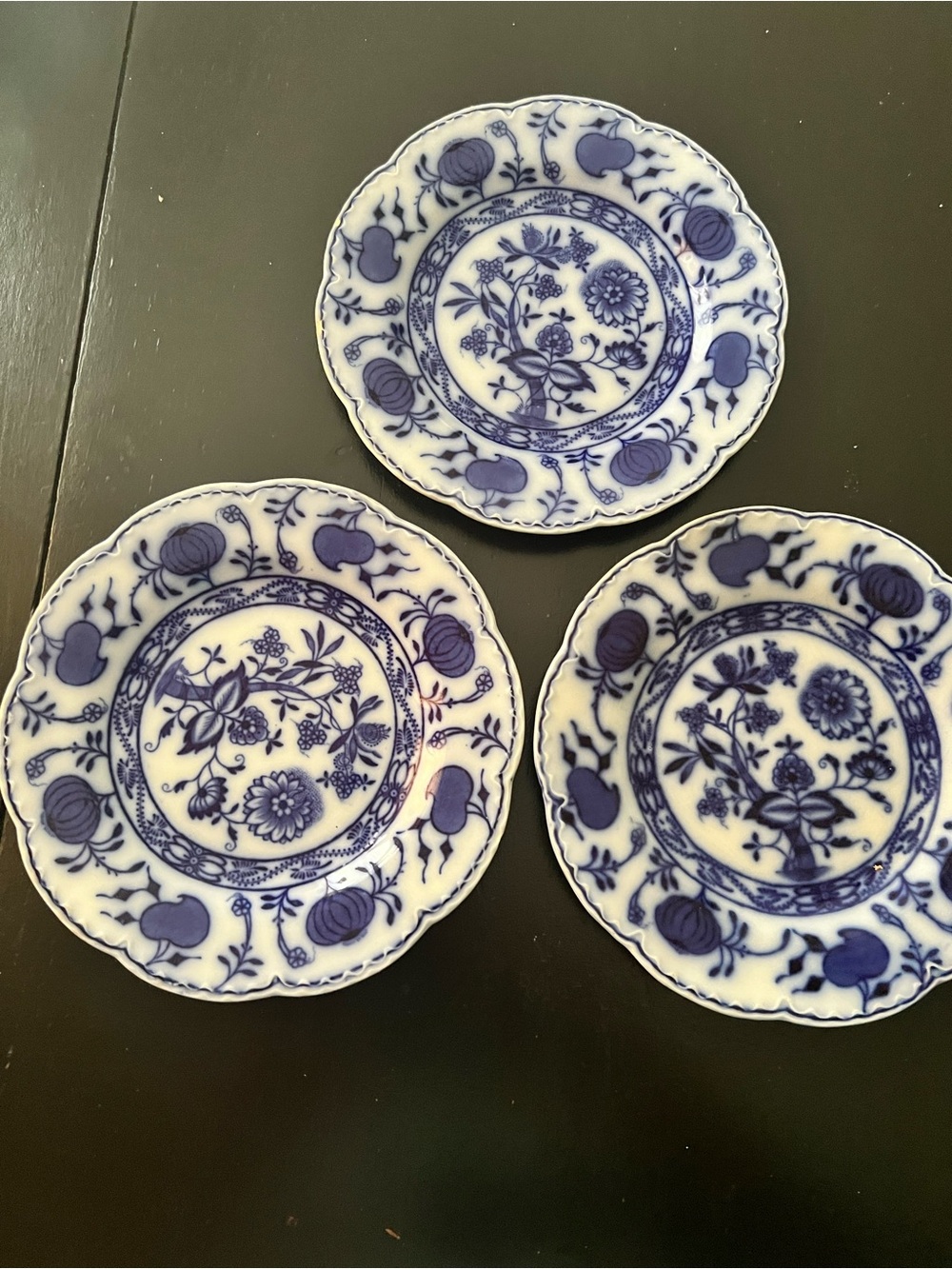Flow Blue vintage Holland Johnson Bros.England 3 plates